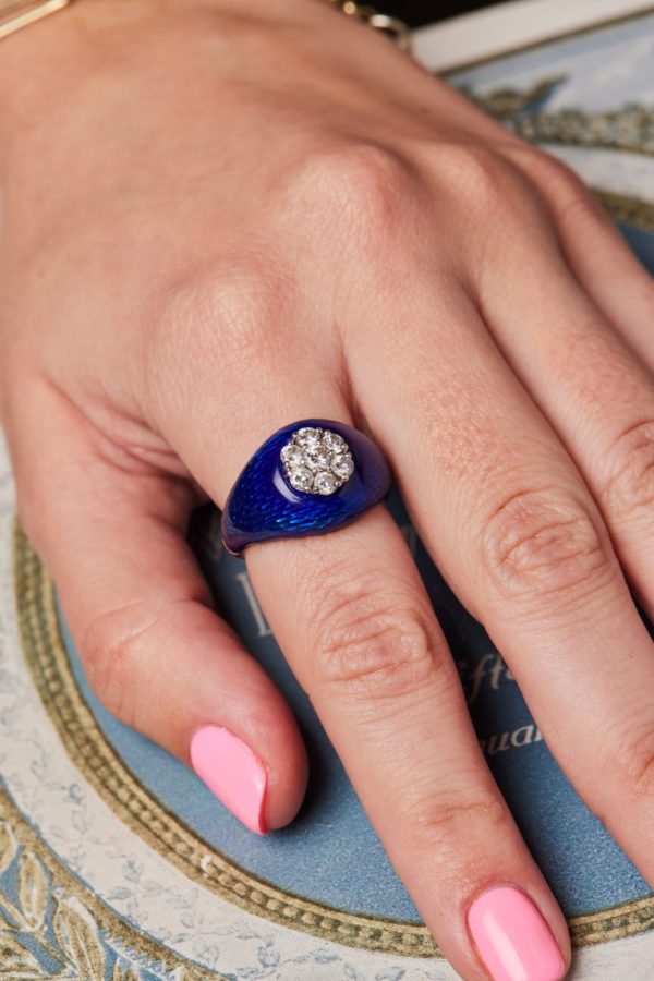 Anillo azul cobalto años 40