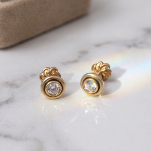 Aros solitarios bisel 0.30ct