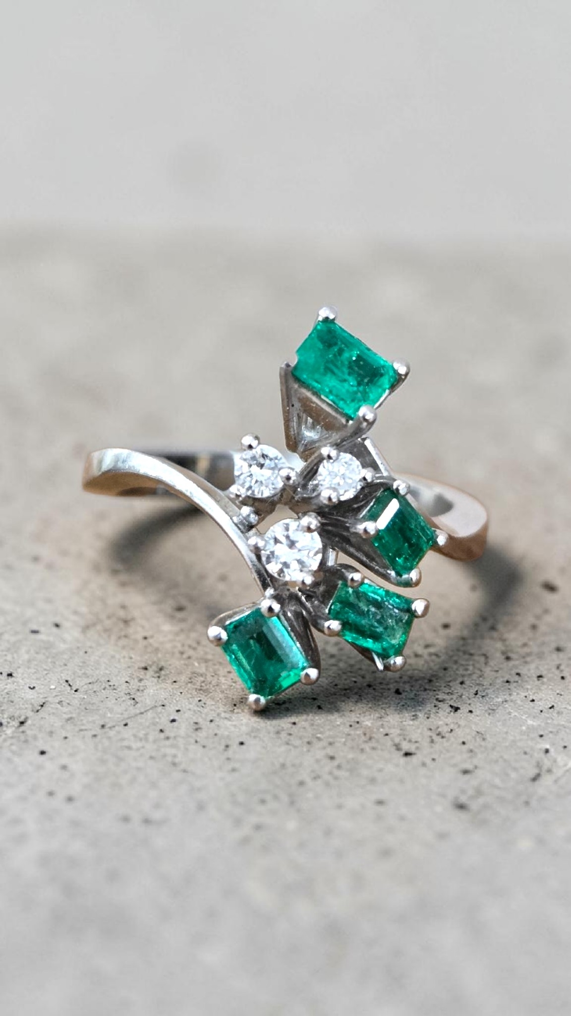 Anillo de cóctel Mid-Century esmeraldas - Imagen 5